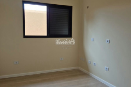 Casa à venda com 3 suítes em Vila Petrópolis, Atibaia, SP