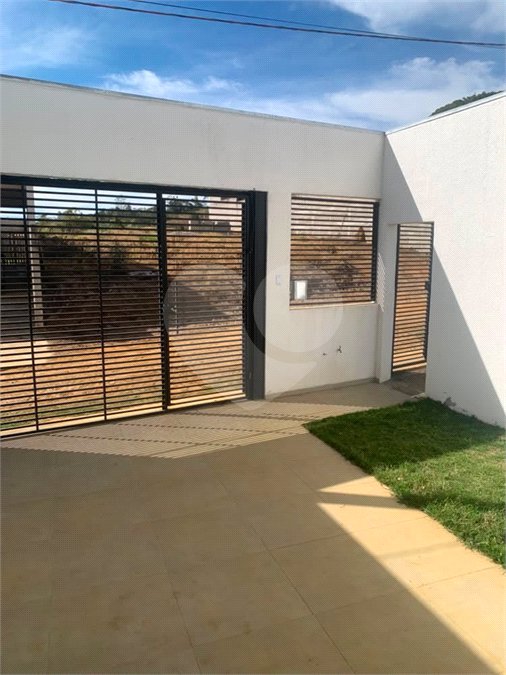 Casa à venda com 3 quartos, sendo 1 suíte, em Vila Modesto, Paraibuna, SP