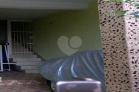 Sobrado à venda com 3 quartos em Jardim Rio Pequeno, São Paulo, SP