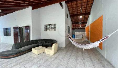Casa à venda com 2 quartos em Caiçara, Praia Grande, SP