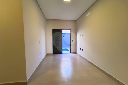 Casa à venda com 3 quartos, sendo 1 suíte, no condomínio Horto Florestal Villagio, Sorocaba - SP