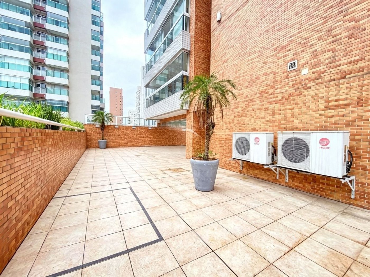 Cobertura com 2 dormitórios à venda, 183 m² por R$ 2.215.000,00 - Gonzaga - Santos/SP