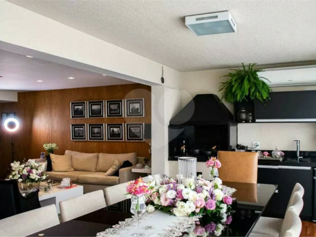 Apartamento à venda com 3 suítes em Santana, São Paulo, SP