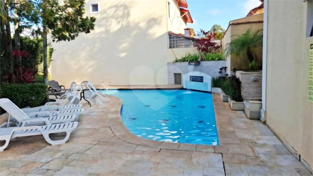 Casa à venda com 3 quartos, sendo 1 suíte,  no condomínio Villas de São Francisco I, São Paulo - SP