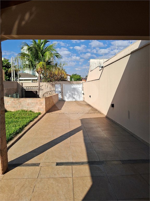 Casa à venda com 3 quartos, sendo 1 suíte, em Jardim Rossignatti, Indaiatuba, SP