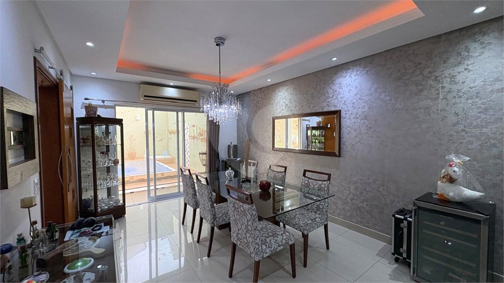 Casa à venda com 3 suítes no condomínio Residencial Villa dos Inglezes, Sorocaba - SP