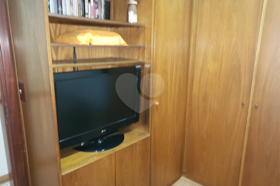 Sobrado à venda com 3 quartos, sendo 1 suíte,  em Vila Guilherme, São Paulo, SP