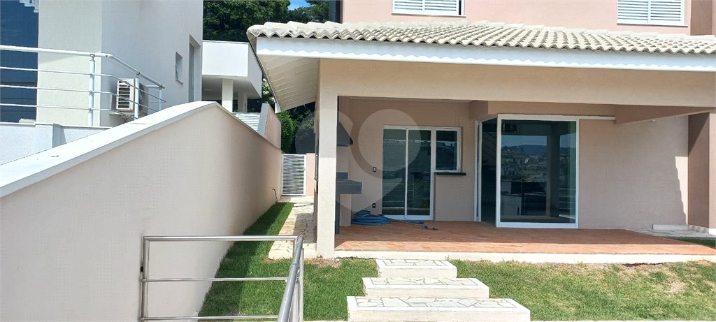 Casa à venda com 3 suítes em Santa Isabel, Louveira, SP