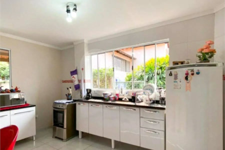 Casa à venda com 2 suítes em Retiro das Fontes, Atibaia, SP