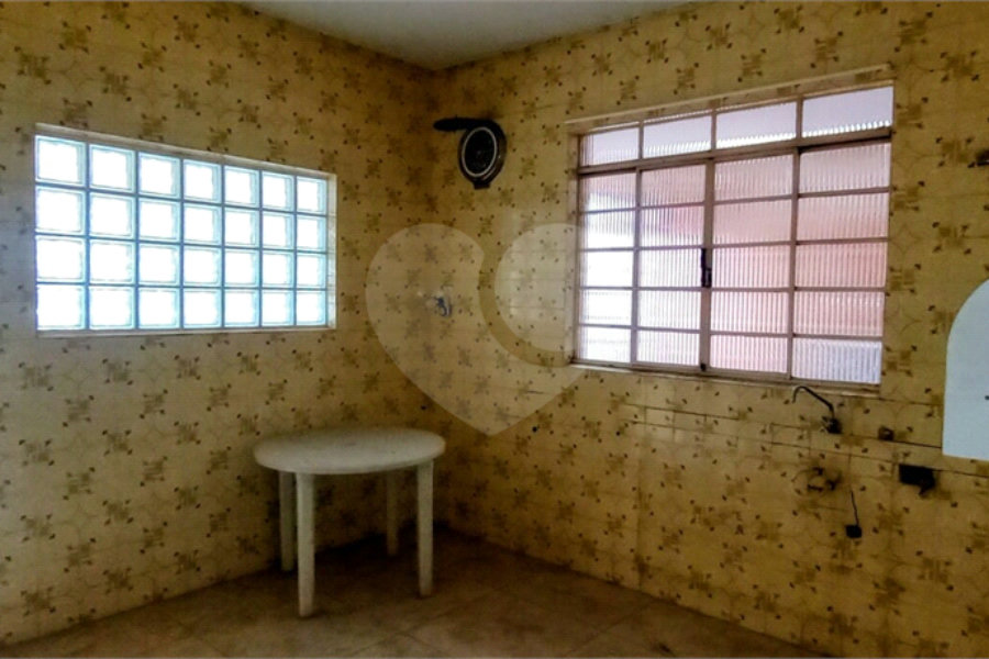 Casa à venda com 5 quartos, sendo 1 suíte, em Perus, São Paulo, SP