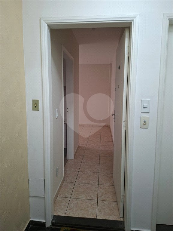 Apartamento à venda com 2 quartos em Parque Maria Domitila, São Paulo, SP