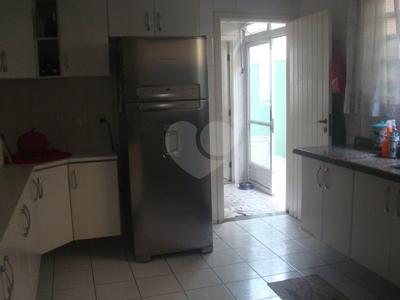 Sobrado à venda com 3 quartos, sendo 1 suíte,  em Parque Peruche, São Paulo, SP