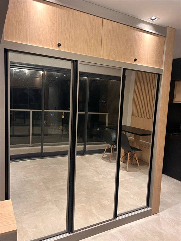 Apartamento à venda ou para alugar com 1 suíte em Pinheiros, São Paulo, SP