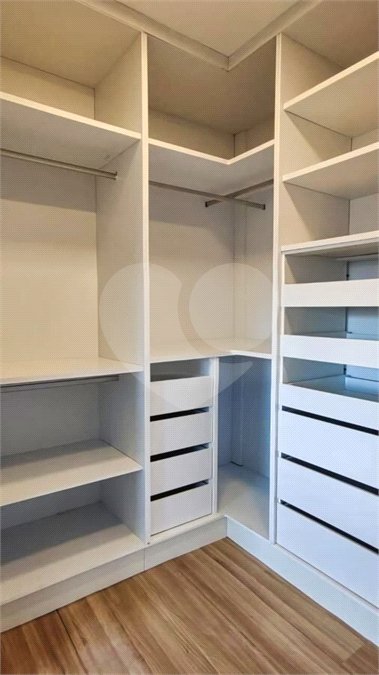Casa à venda ou para alugar com 3 suítes no condomínio Residencial Helvétia Park, Indaiatuba - SP