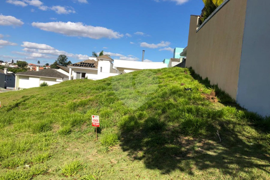 Terreno à venda em Horto, São Paulo, SP