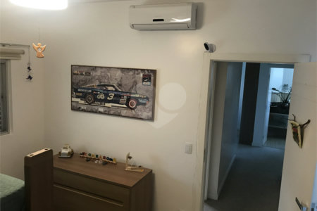 Sobrado à venda com 3 quartos, sendo 1 suíte, em Jardim Petrópolis, São Paulo, SP