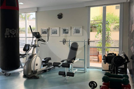 Apartamento à venda com 3 quartos, sendo 1 suíte,  em Vila Regente Feijó, São Paulo, SP