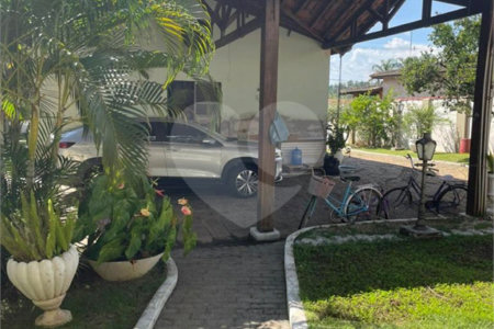 Casa à venda ou para alugar com 5 quartos, sendo 1 suíte, no condomínio Zuleika Jabour, Salto - SP