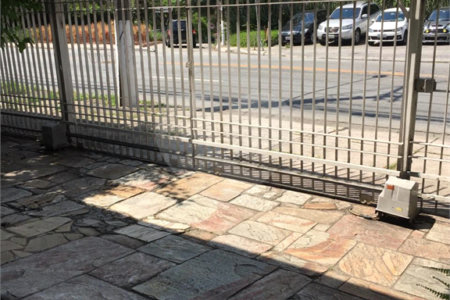 Casa à venda ou para alugar com 4 quartos, sendo 2 suítes, em JARDIM GUEDALA, São Paulo, SP
