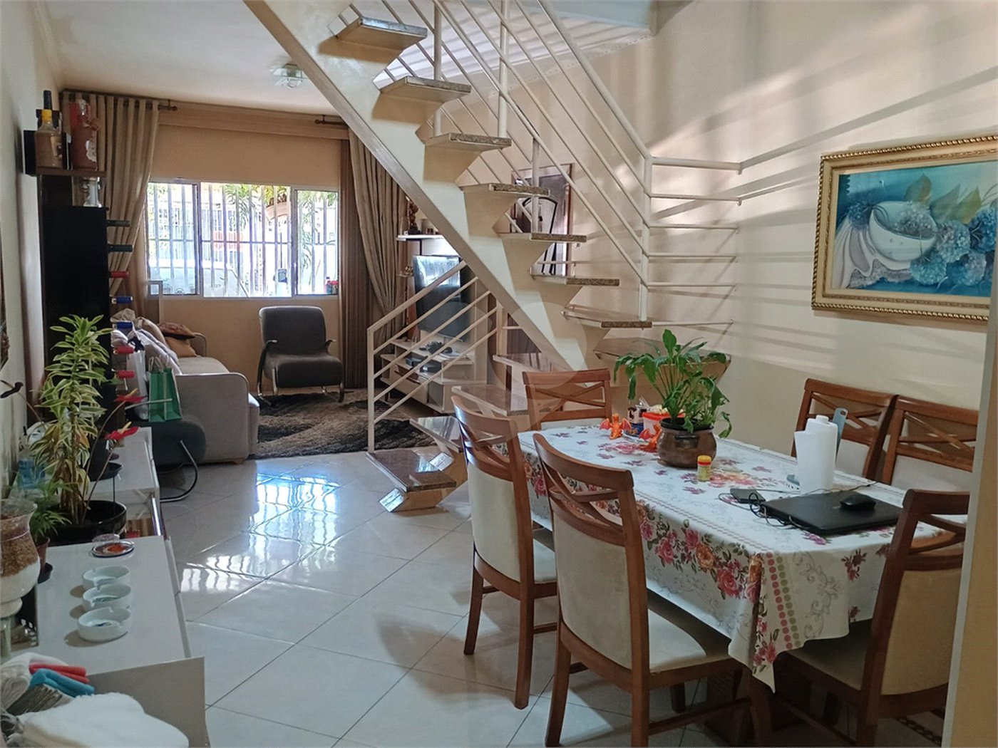 Casa à venda com 4 suítes em Jardim Bom Clima, Guarulhos, SP