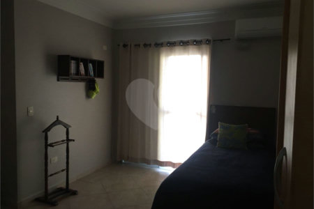 Sobrado à venda ou para alugar com 3 quartos, sendo 1 suíte, em Dos Casa, São Bernardo do Campo, SP
