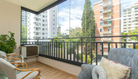 Apartamento à venda com 3 quartos, sendo 2 suítes,  em Campo Belo, São Paulo, SP