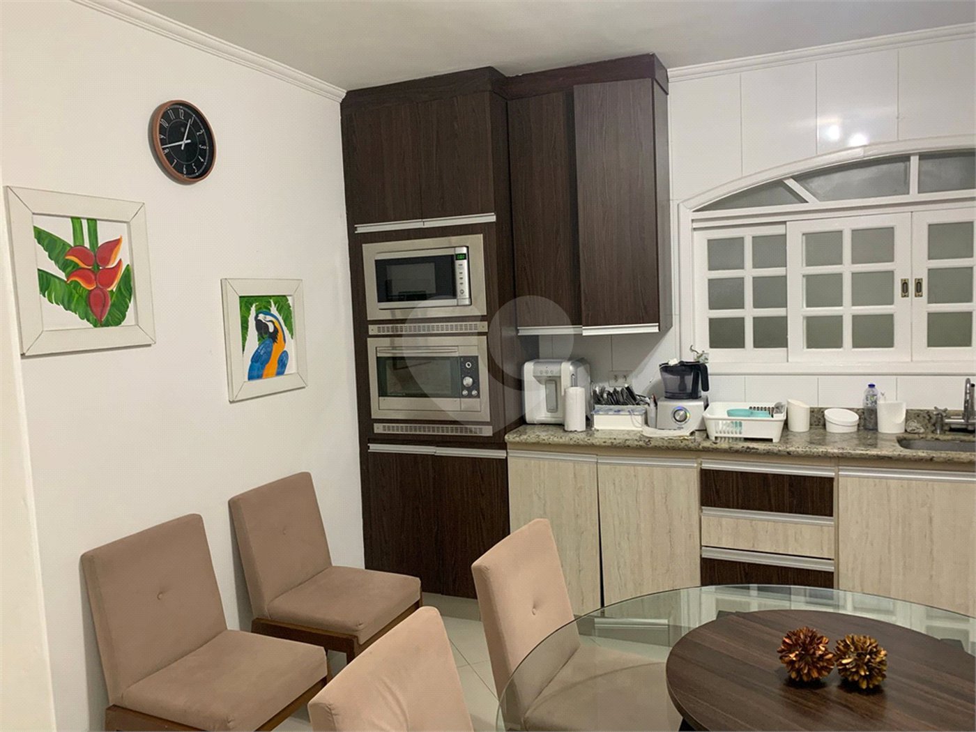 Sobrado à venda com 3 quartos, sendo 1 suíte, em Residencial Novo Horizonte I, Mogi das Cruzes, SP