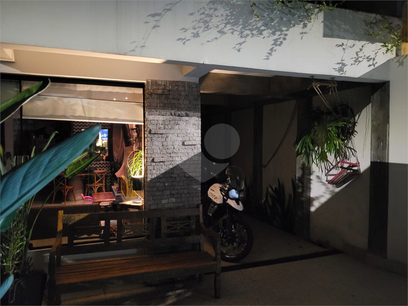 Casa à venda com 3 quartos, sendo 2 suítes, em Vila Mariana, São Paulo, SP