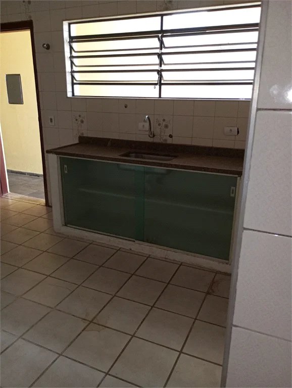 Casa à venda com 3 quartos, sendo 2 suítes, em Jardim Maria Duarte, São Paulo, SP