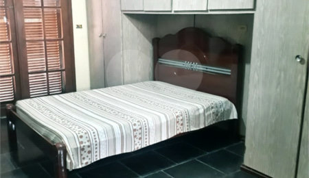 Casa à venda com 4 quartos, sendo 1 suíte,  no Centro, Vinhedo, SP