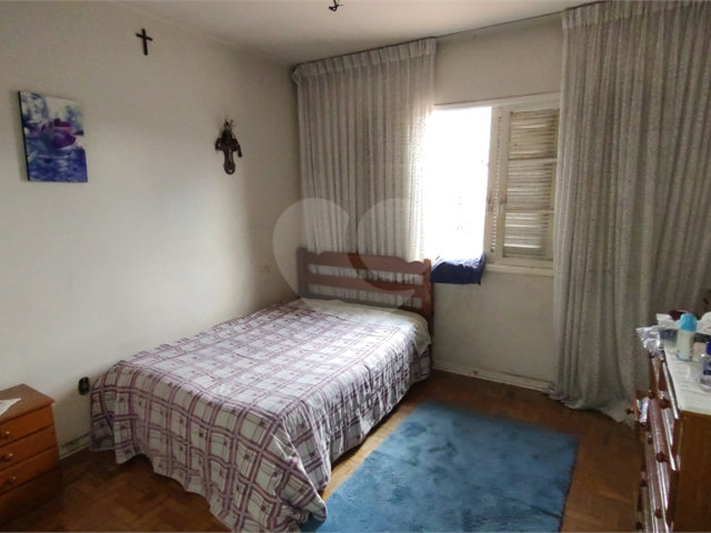 Sobrado à venda com 4 quartos em Parque São Domingos, São Paulo, SP