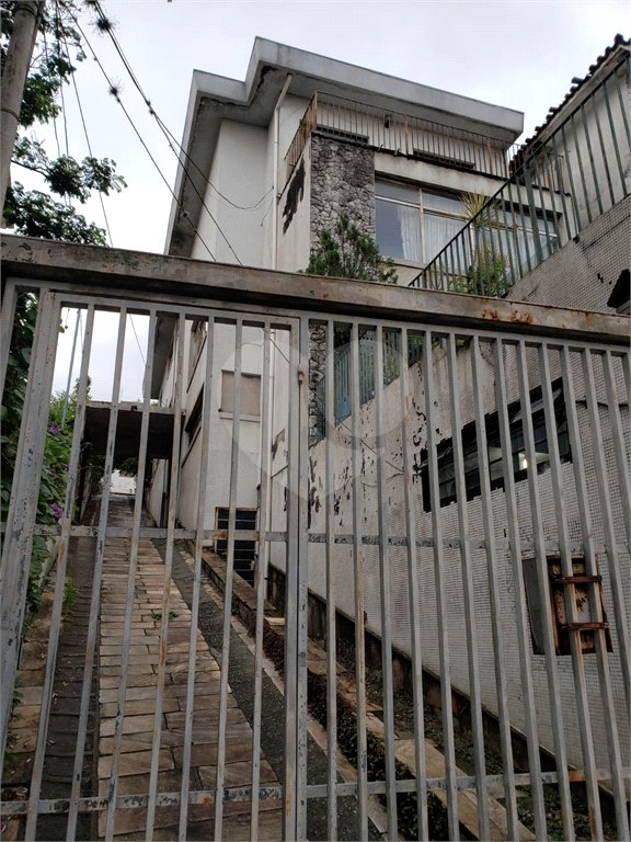 Sobrado à venda com 4 quartos em Santana, São Paulo, SP