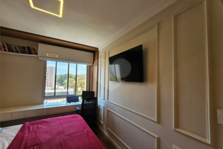 Apartamento à venda com 3 quartos, sendo 1 suíte, em Santo Amaro, São Paulo, SP