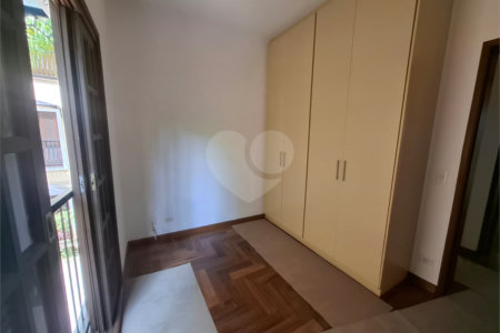 Casa para alugar com 4 quartos, sendo 2 suítes, no condomínio Palm Garden, São Paulo - SP
