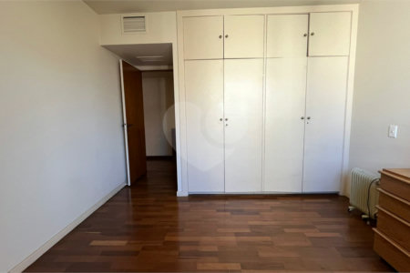 Apartamento à venda com 4 quartos, sendo 3 suítes, em Itaim Bibi, São Paulo, SP