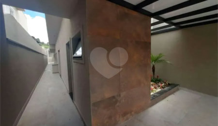 Casa Térrea à venda com 3 suítes em Jardim do Lago, Atibaia, SP