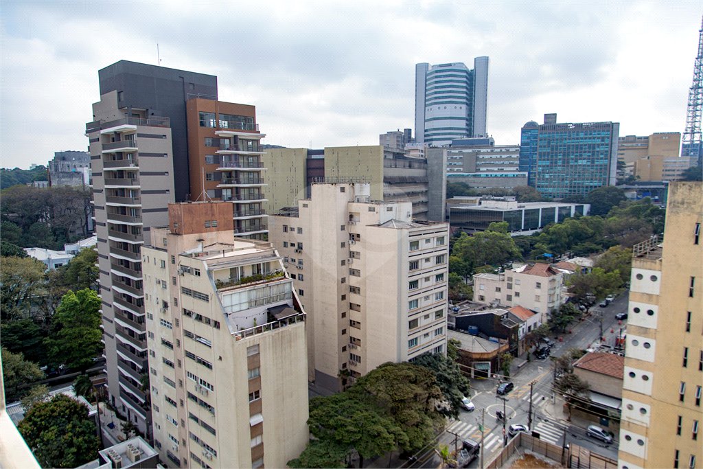 Apartamento à venda ou para alugar com 3 quartos, sendo 1 suíte, em Cerqueira César, São Paulo, SP