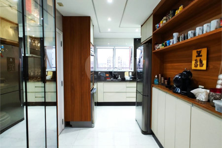 Apartamento à venda com 4 quartos, sendo 2 suítes, em Vila Gomes Cardim, São Paulo, SP