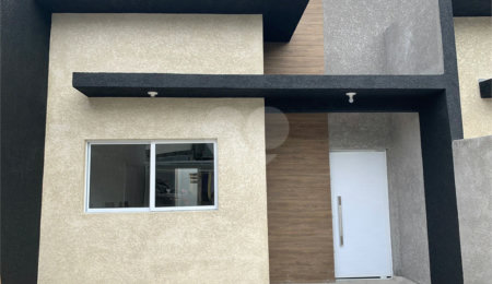 Casa Térrea à venda com 3 quartos, sendo 1 suíte,  em Vila Nova Bonsucesso, Guarulhos, SP