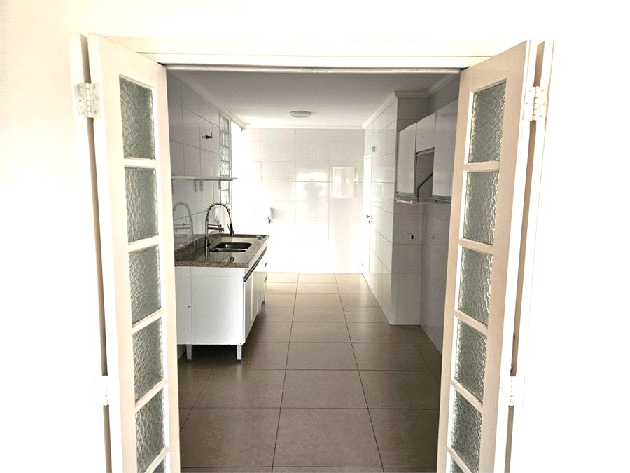 Apartamento para alugar com 3 quartos, sendo 1 suíte, em Alto da Boa Vista, São Paulo, SP