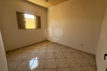 Casa à venda com 3 quartos, sendo 1 suíte, em Jardim Fogaça, Itapetininga, SP