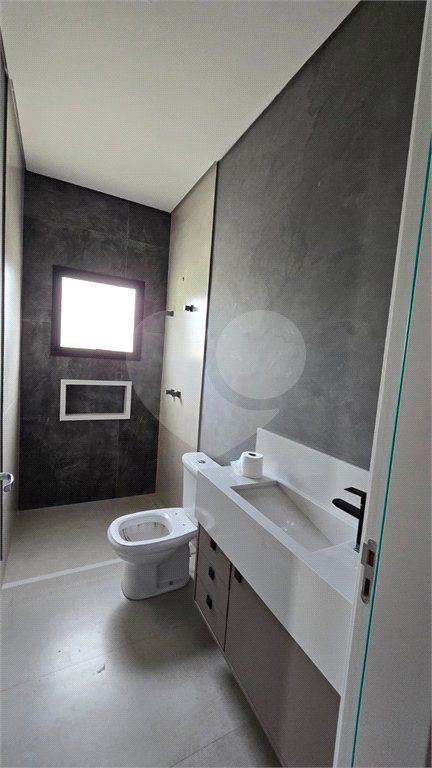 Casa à venda ou para alugar com 5 quartos, sendo 4 suítes,  no condomínio Equilibrium, Atibaia - SP
