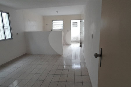Casa à venda com 3 quartos, sendo 1 suíte, em Santo Amaro, São Paulo, SP