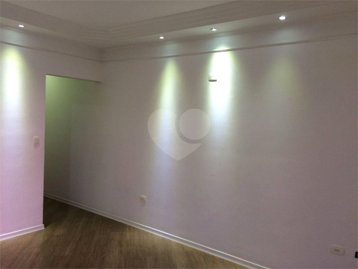 Apartamento à venda ou para alugar com 3 quartos, sendo 1 suíte,  em Vila Alice, Santo André, SP