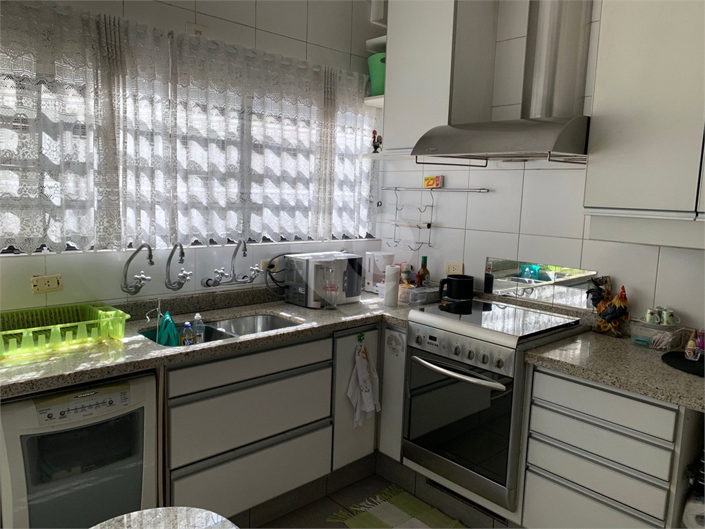 Casa à venda ou para alugar com 4 quartos, sendo 2 suítes, em Brooklin, São Paulo, SP