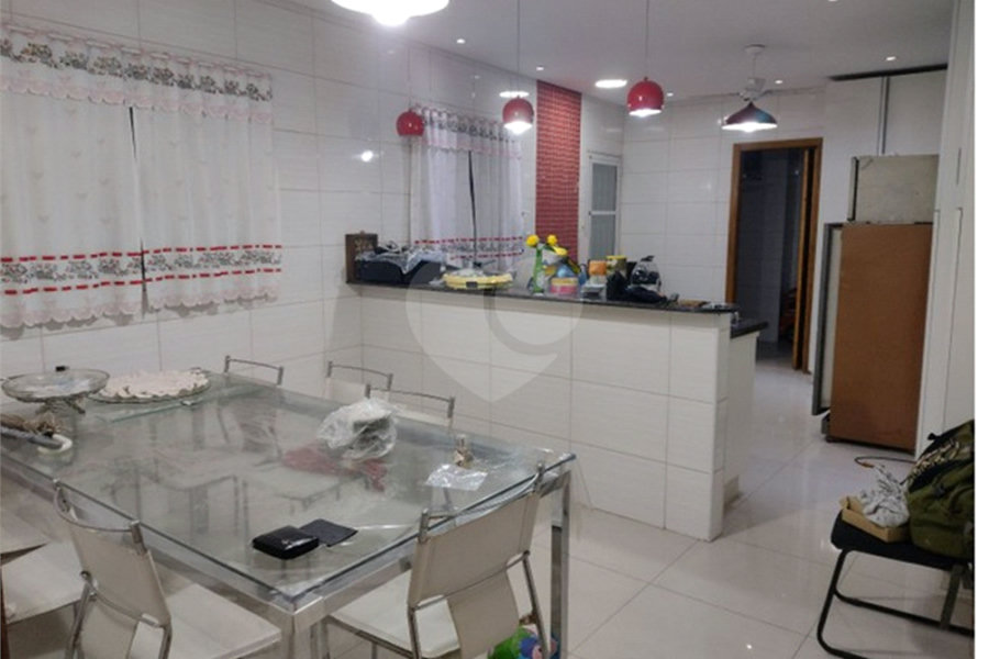 Sobrado à venda com 3 quartos, sendo 2 suítes, em Jaguara, São Paulo, SP