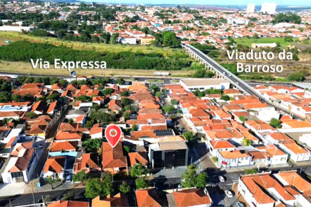 Casa à venda com 3 quartos, sendo 1 suíte, no Centro, Araraquara, SP