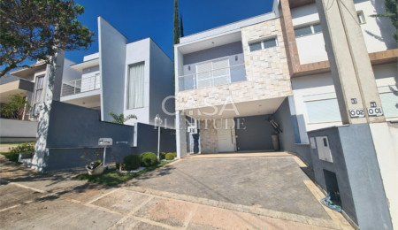 Casa em condomínio à venda com 3 quartos, sendo 1 suíte,  em Wanel Ville, Sorocaba, SP