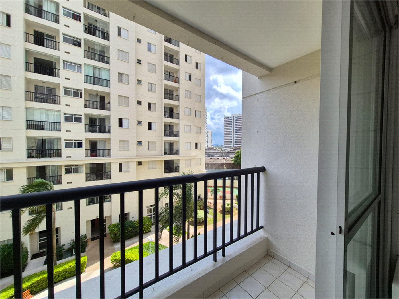 Apartamento à venda com 2 quartos em Vila Anastácio, São Paulo, SP