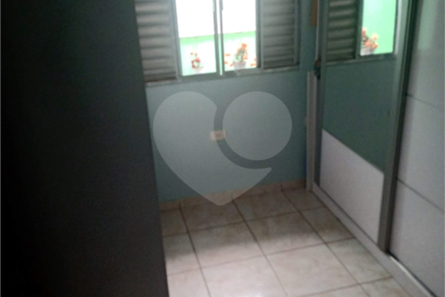 Sobrado à venda com 6 quartos em Horto, São Paulo, SP